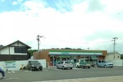 ファミリーマート 三沢店