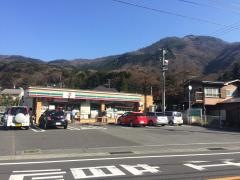 セブンイレブン　箱根宮城野店