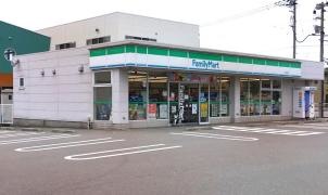 ファミリーマート　白山村井店