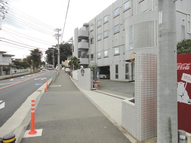 施設前の様子です