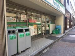 ファミリーマート　日本橋通町店