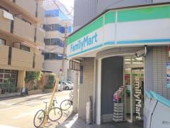 ファミリーマート　上町一丁目店