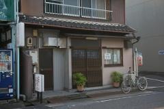 とも