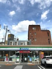 ファミリーマート　平安一丁目店