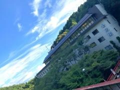 日帰り温泉岩風呂　　金泉の湯