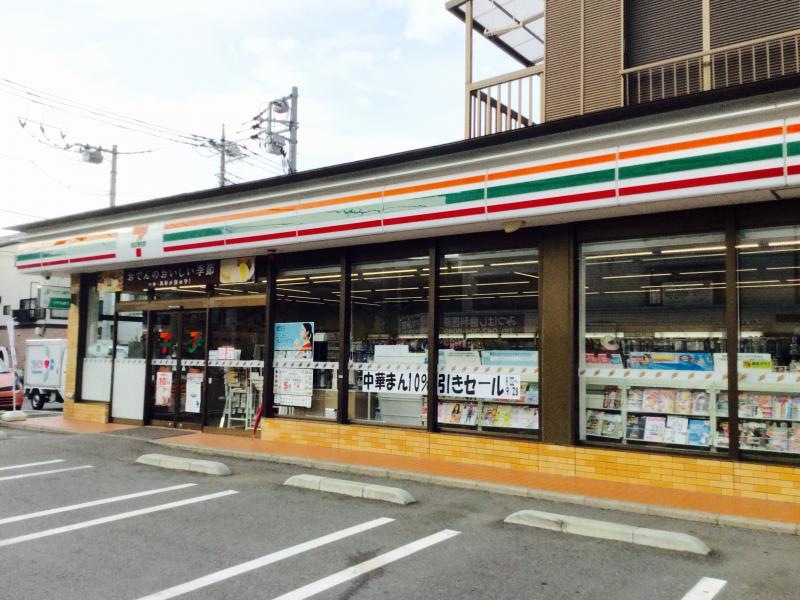 街道沿いの入りやすいお店です。