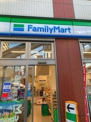 ファミリーマート　甲府駅北口店
