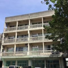 那覇市立神原中学校