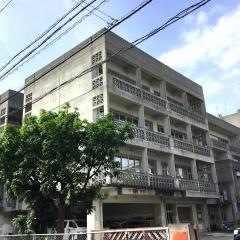 那覇市立神原中学校