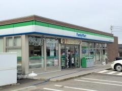 ファミリーマート　高岡戸出光明寺店