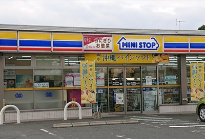 コンビニ