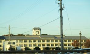 童子山小学校