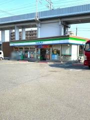 ファミリーマート　向日南淀井店