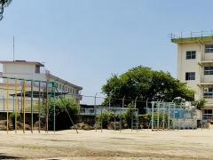 八児小学校