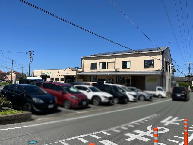 サービス付き高齢者向け住宅シルバーハイツこすも 施設外観
