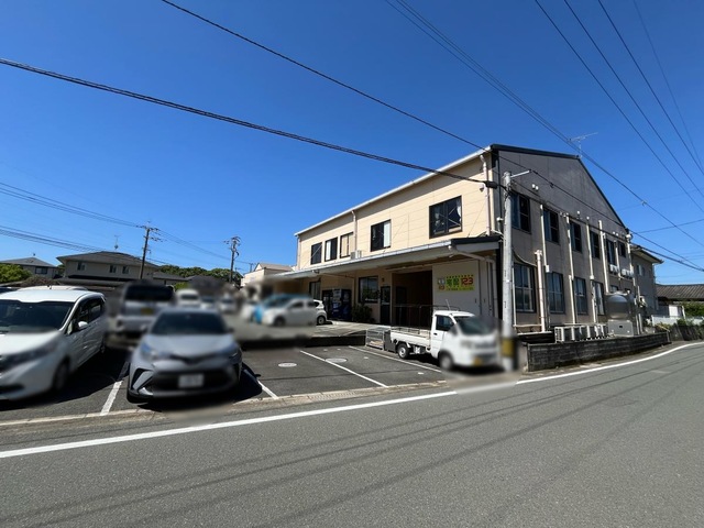 サービス付き高齢者向け住宅シルバーハイツこすも 施設外観