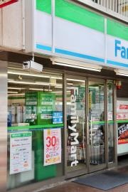 ファミリーマート　文京小石川二丁目店