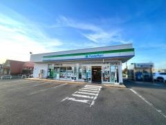 ファミリーマート　高木町店