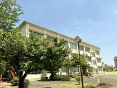 六輪小学校