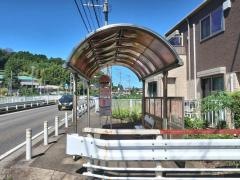 「徳恩寺前」バス停留所