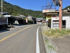 「伊良積」バス停留所