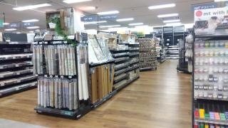 カインズ西友福生店