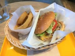 フレッシュネスバーガー　Ｅｃｈｉｋａ池袋店
