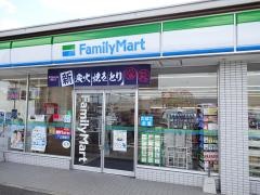 ファミリーマート　岡山西長瀬店