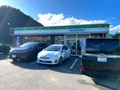 ファミリーマート　今庄店