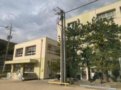 栗生小学校