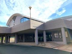 基山町民会館