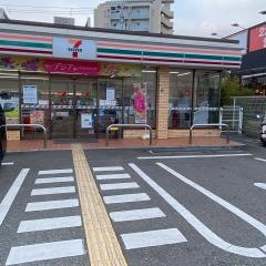 セブンイレブン　西宮前浜町