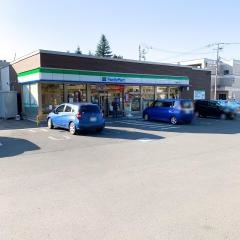 ファミリーマート　札幌常盤３条店