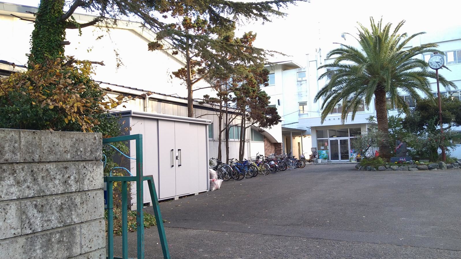 大磯中学校