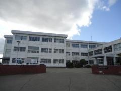 愛西市立佐織西中学校