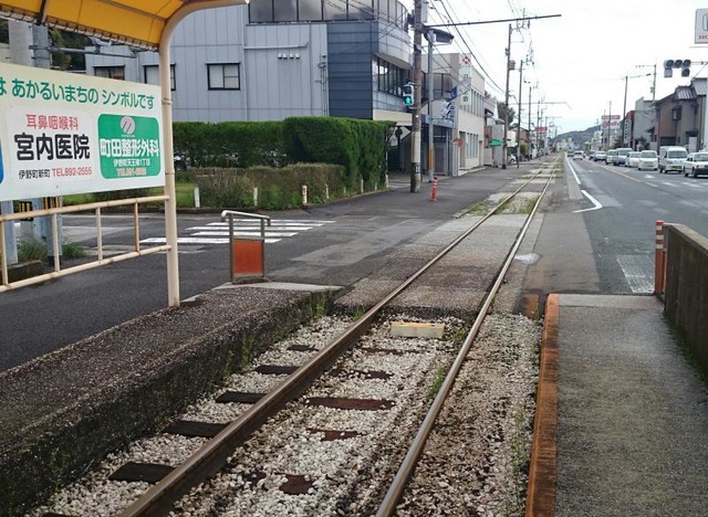 鳴谷駅