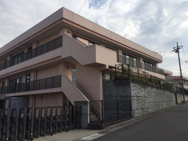 リバティハウス 施設外観