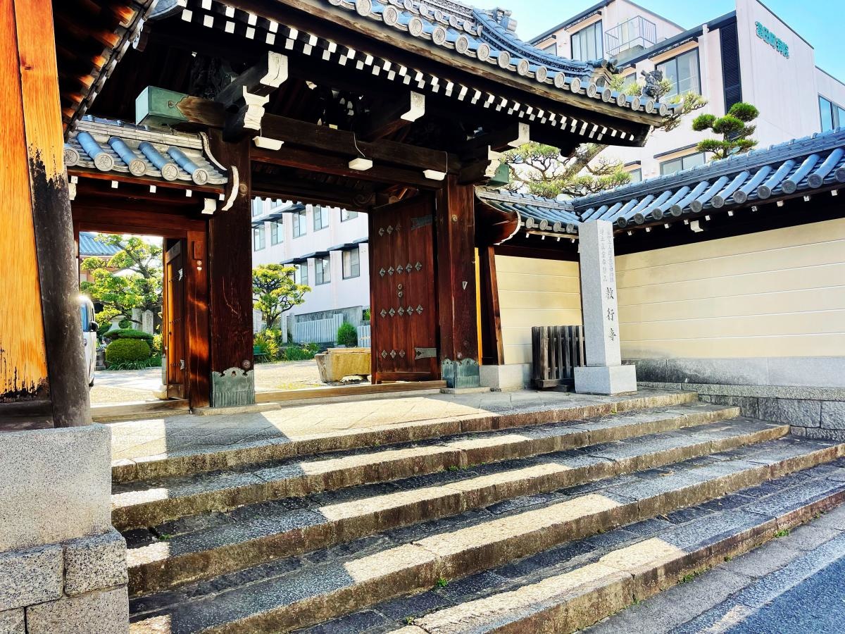 高槻市に有るお寺さんです