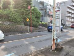 「亀井」バス停留所