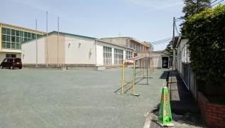 尾奈小学校