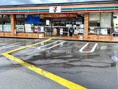 セブンイレブン　向日南垣内店