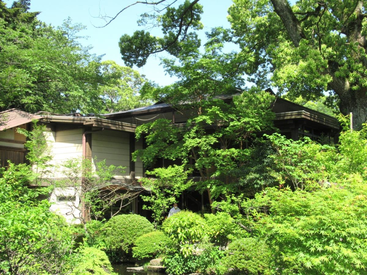 報徳二宮神社報徳会館