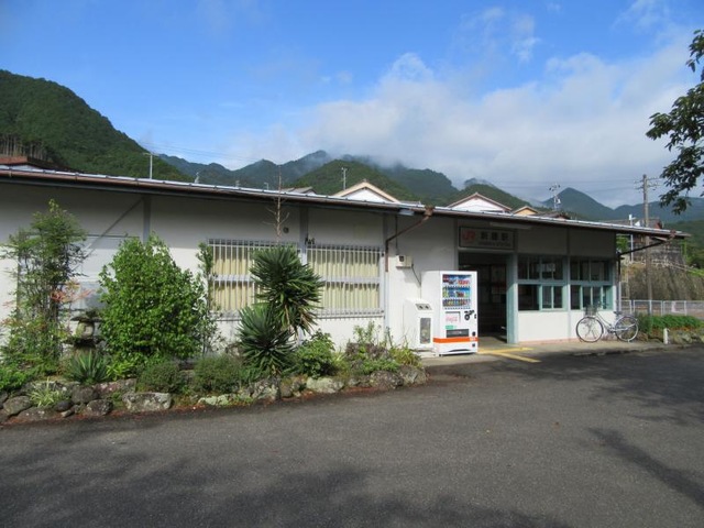 新鹿駅