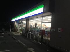 ファミリーマート　豊橋佐藤四丁目店