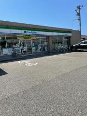 ファミリーマート　金沢新保本店