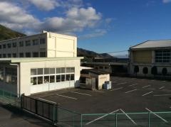 藤枝市立岡部中学校