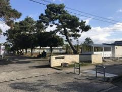 白根小学校