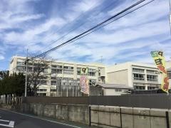 西清小学校