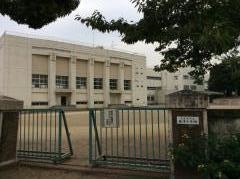 西清小学校