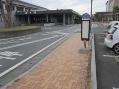 「富合総合支所前」バス停留所